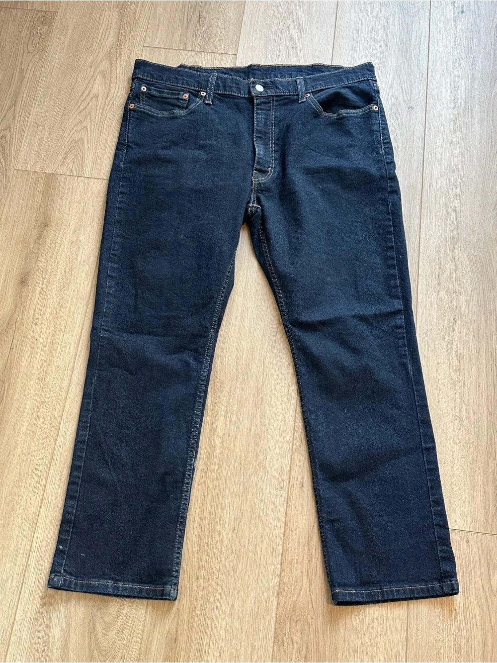 Levi’s 514 dark wash men’s jeans 38x30